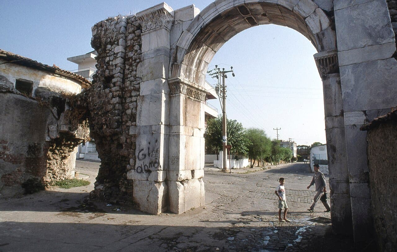 Baltalı Kapı