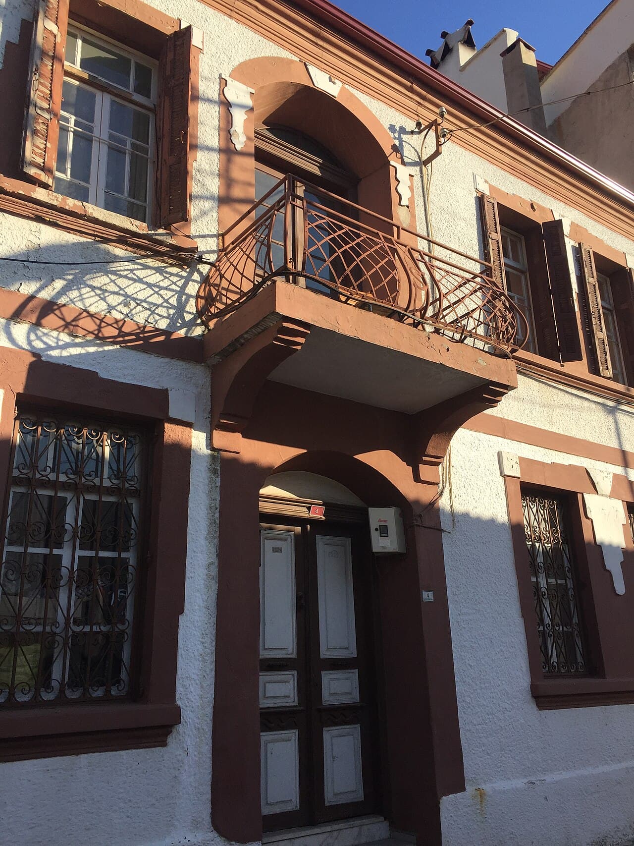 Saburhane Meydanı ve Eski Muğla Evleri