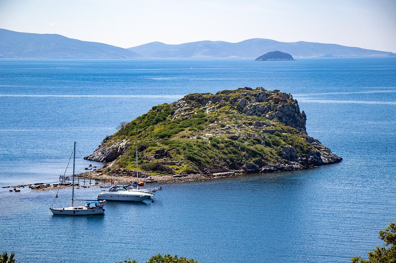 Tavşan Adası ve Myndos Antik Limanı